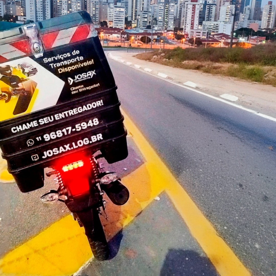 Como Motoboys Mantêm a Cidade Funcionando